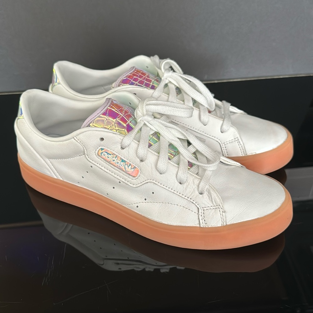 Adidas Sleek Iridescent Gum Sole Sneakers sz 9